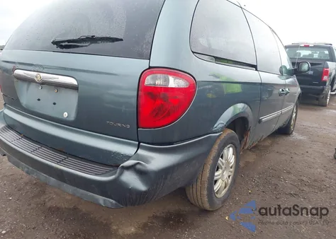 2005 Chrysler Town & Country Touring из США, поврежденный, VIN 2C4GP54L45R546146